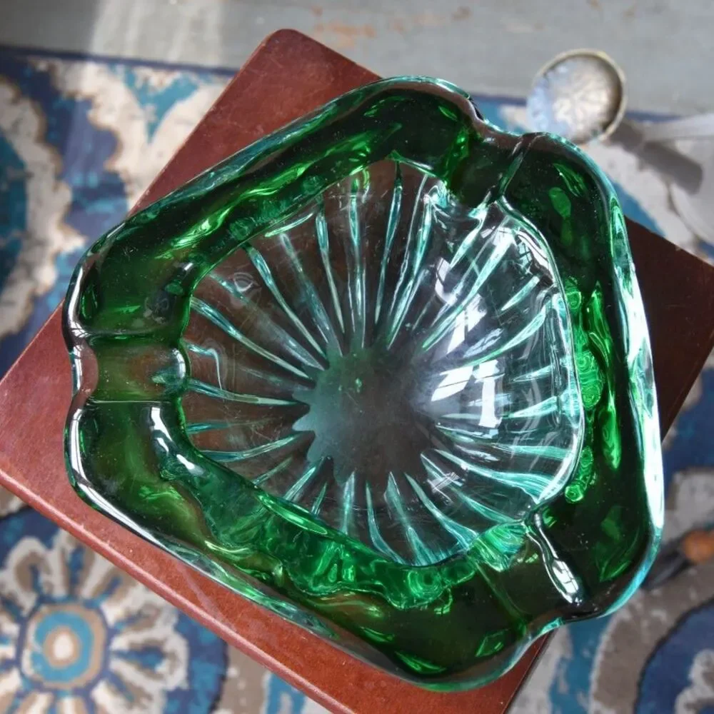 Vintage MCM Emerald Green Art Glass Ashtray Bowl Freeform 9” Heavy 3.3 lb
